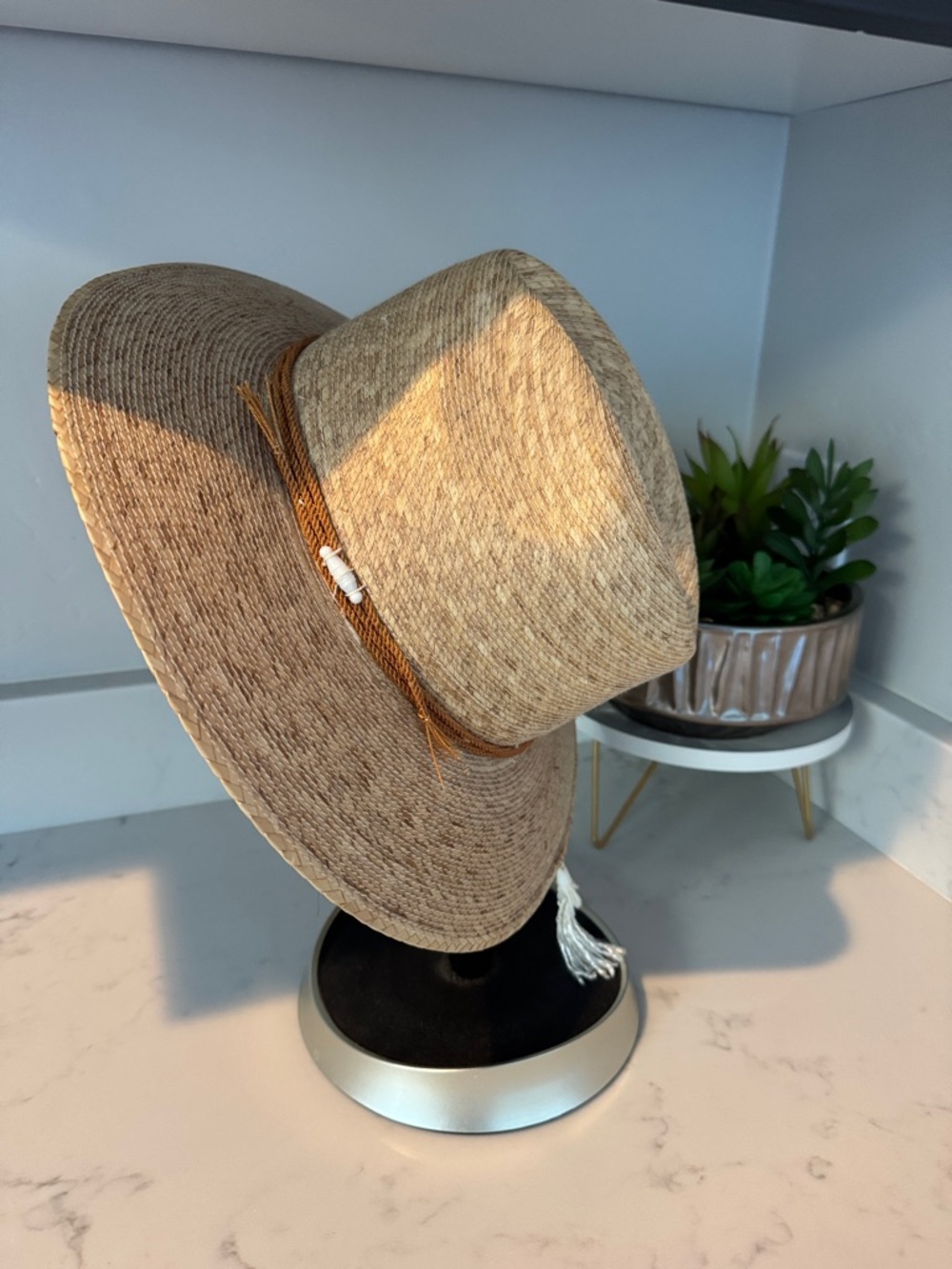 Legítimo Sahuayo Straw Hat with Braided Accent. Size 56 or size 7 - Medium. - Picture 10 of 12